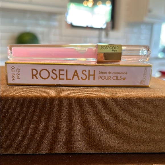 Roselash Other - NIB•Roshlash Eyelash Serum